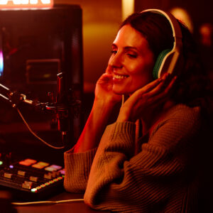 Curso Entretenimento em Rádio: Da Ideia ao Microfone (Presencial)